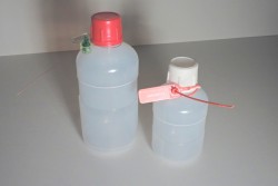 Butelka LDPE z możliwością plombowania plombą sznurkową, drucianą lub z tworzywa